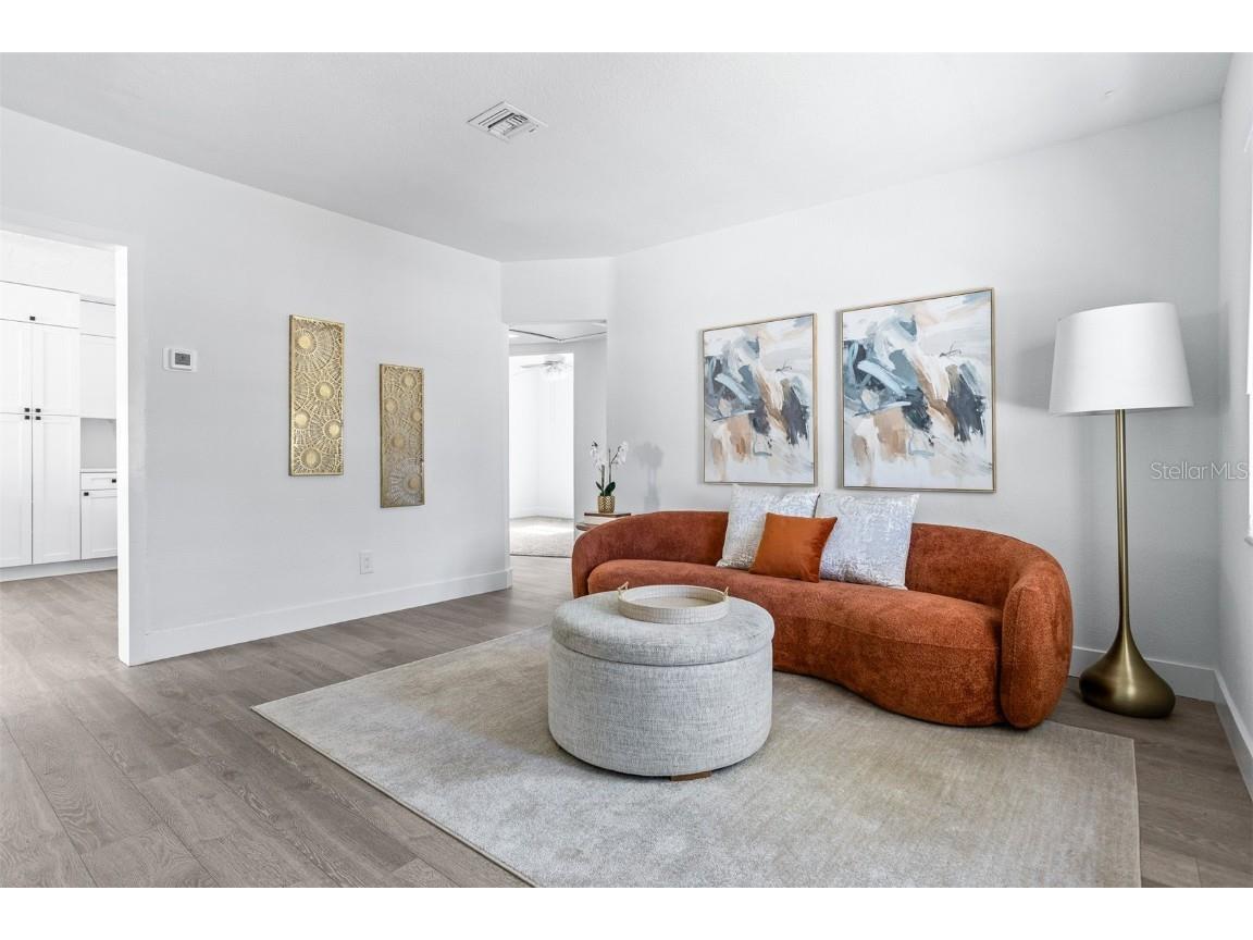 8335 42nd Avenue N Saint Petersburg FL 33709 TB8393139 image4