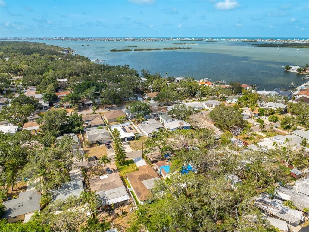 8335 42nd Avenue N Saint Petersburg FL 33709 TB8393139 image40