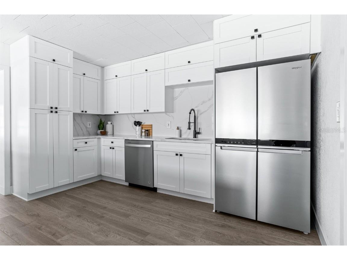 8335 42nd Avenue N Saint Petersburg FL 33709 TB8393139 image8