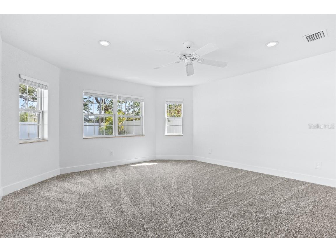 8335 42nd Avenue N Saint Petersburg FL 33709 TB8447105 image23