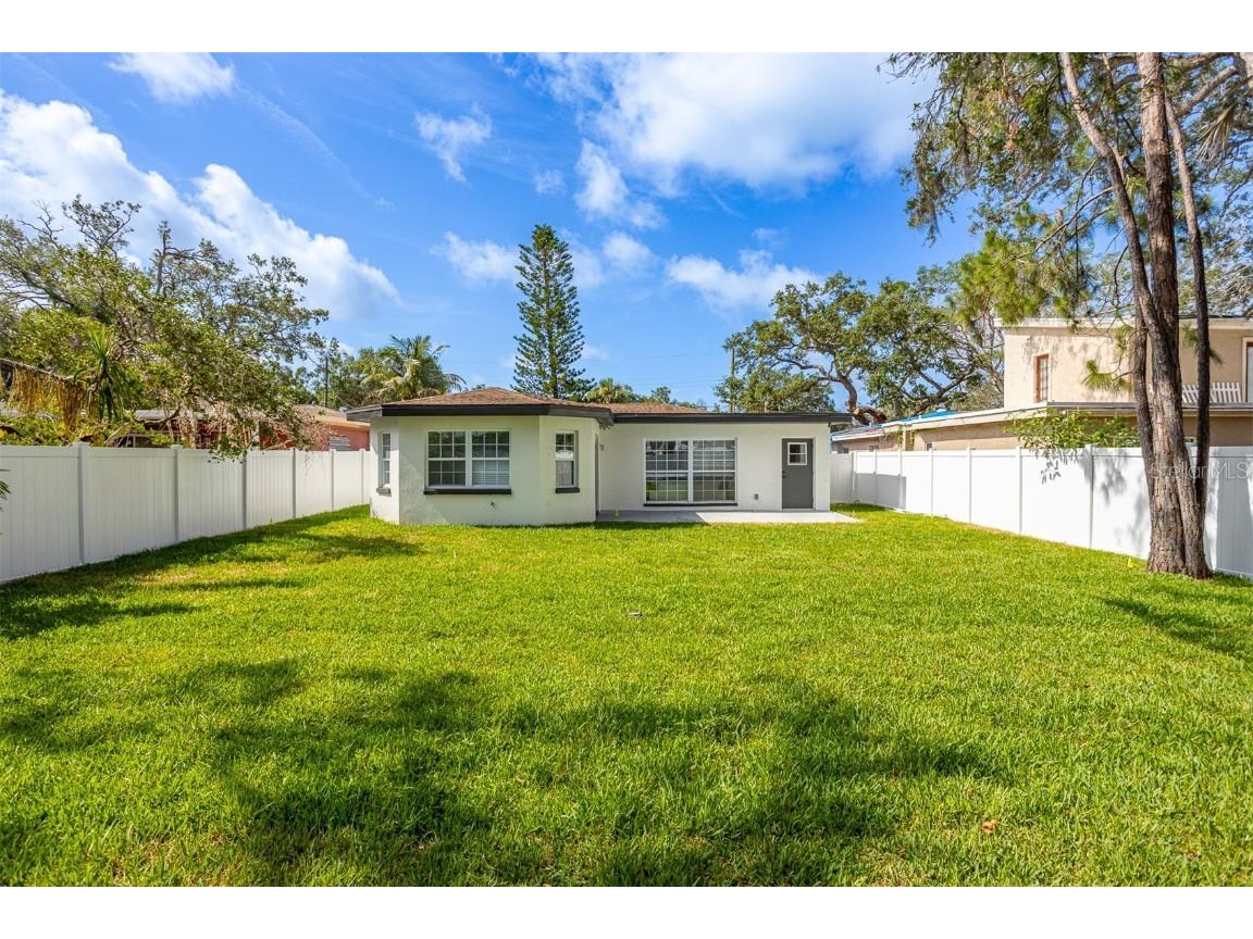 8335 42nd Avenue N Saint Petersburg FL 33709 TB8447105 image33