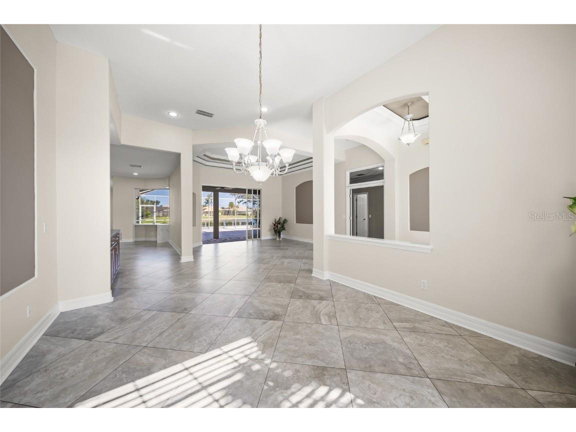 8335 Barton Farms Boulevard Sarasota FL 34240 A4670144 image13