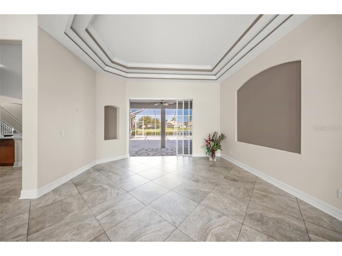 8335 Barton Farms Boulevard Sarasota FL 34240 A4670144 image14