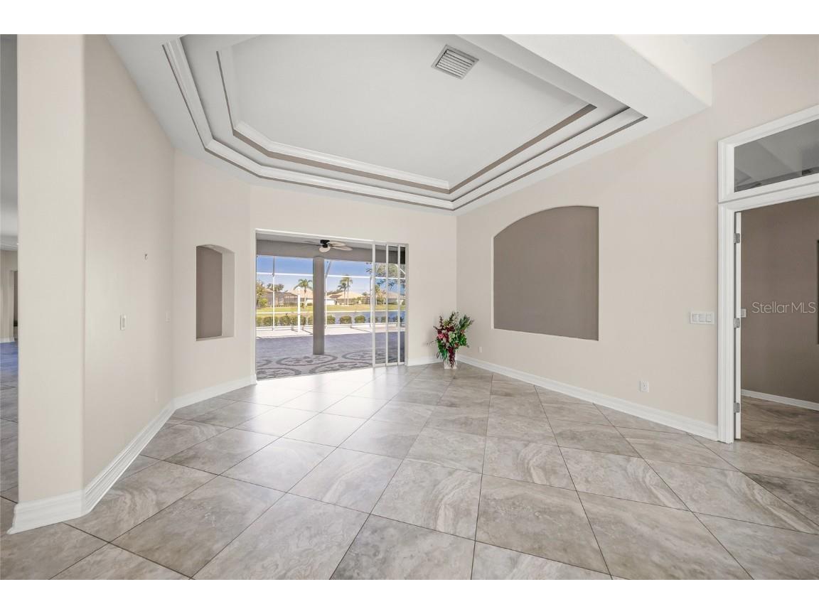 8335 Barton Farms Boulevard Sarasota FL 34240 A4670144 image15