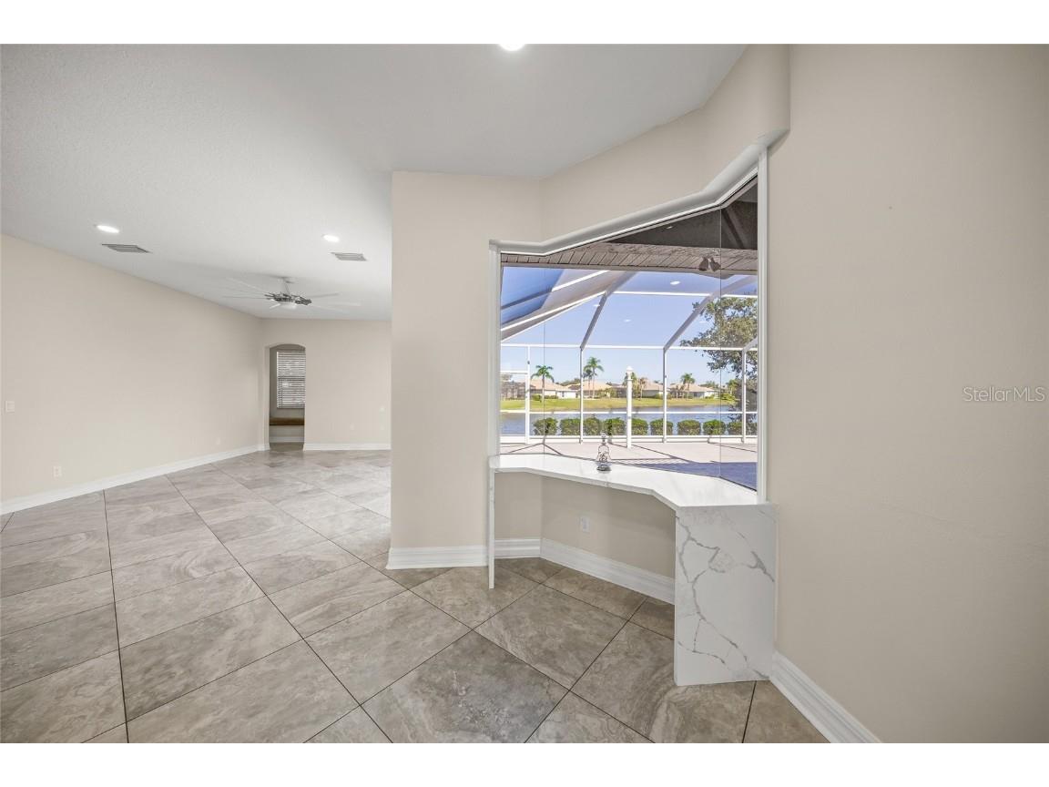 8335 Barton Farms Boulevard Sarasota FL 34240 A4670144 image24