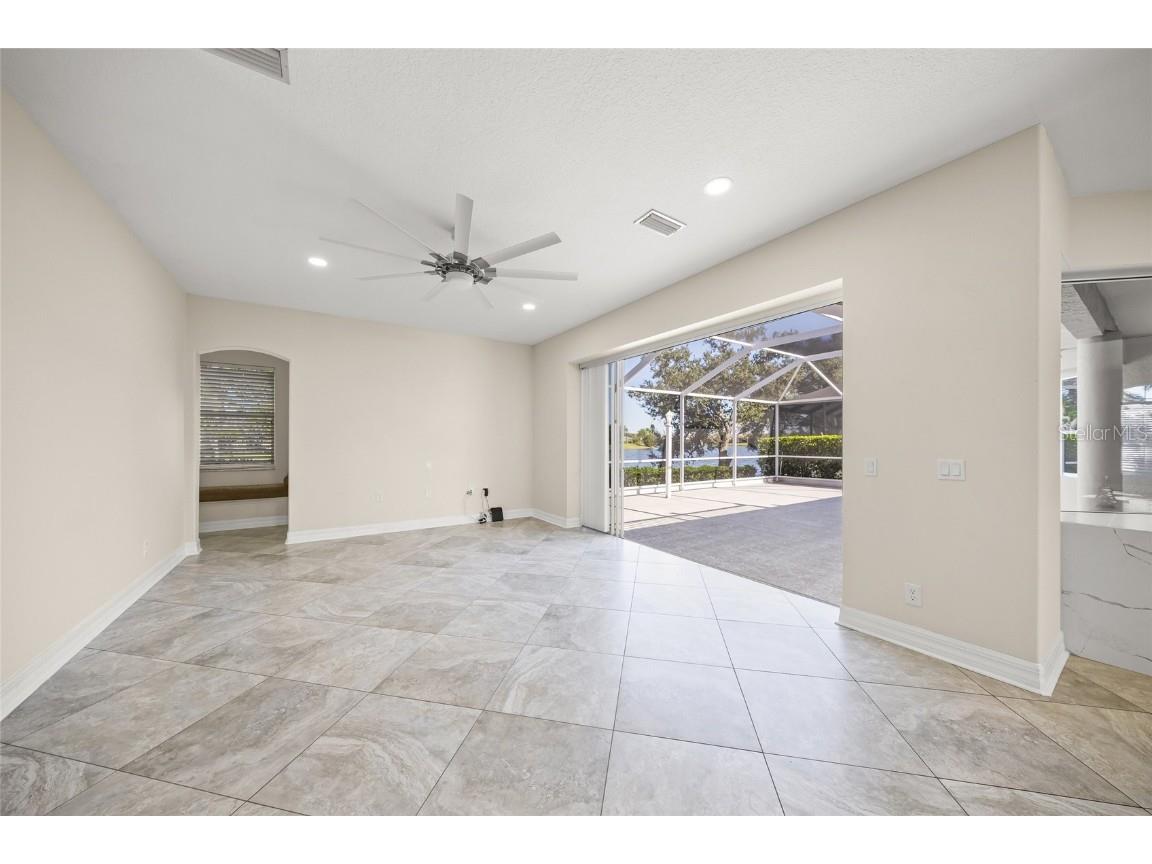 8335 Barton Farms Boulevard Sarasota FL 34240 A4670144 image26