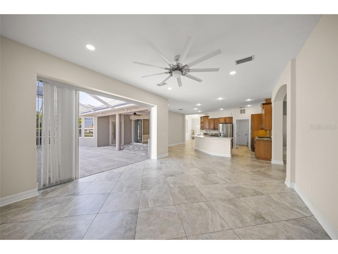 8335 Barton Farms Boulevard Sarasota FL 34240 A4670144 image27