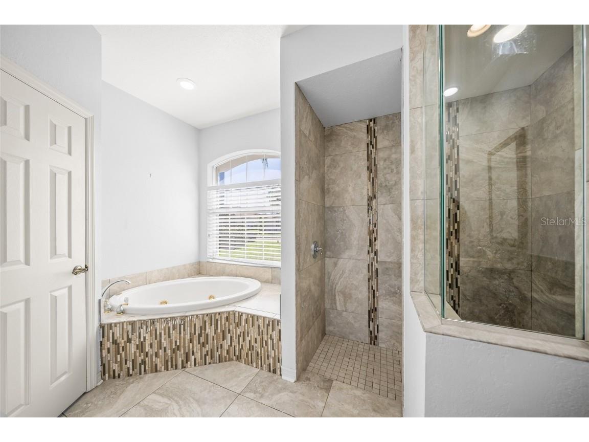 8335 Barton Farms Boulevard Sarasota FL 34240 A4670144 image35