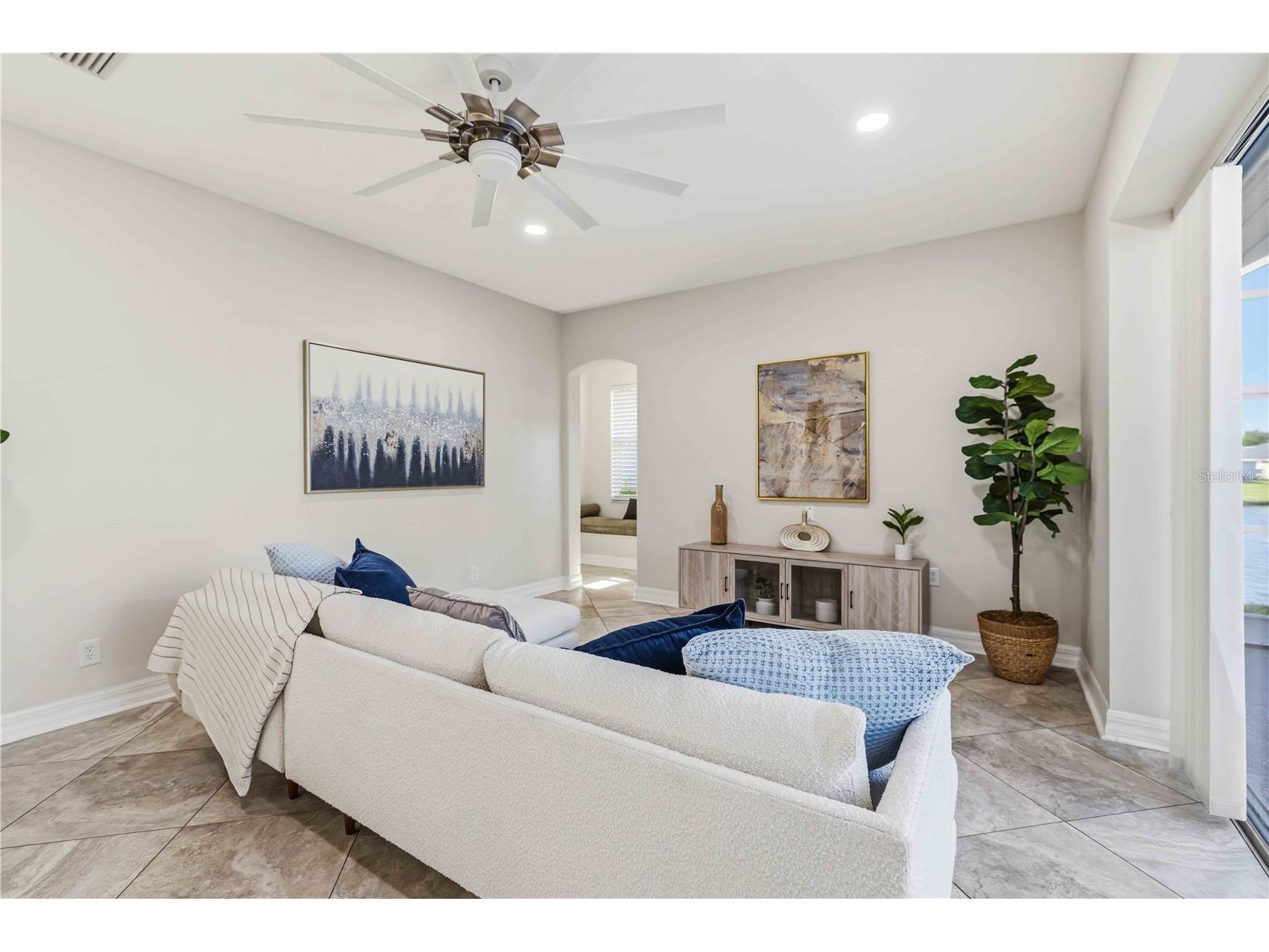 8335 Barton Farms Boulevard Sarasota FL 34240 A4686596 image15