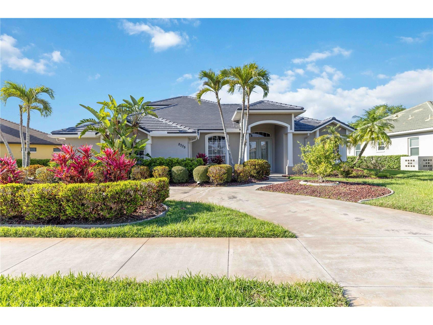 8335 Barton Farms Boulevard Sarasota FL 34240 A4686596 image2