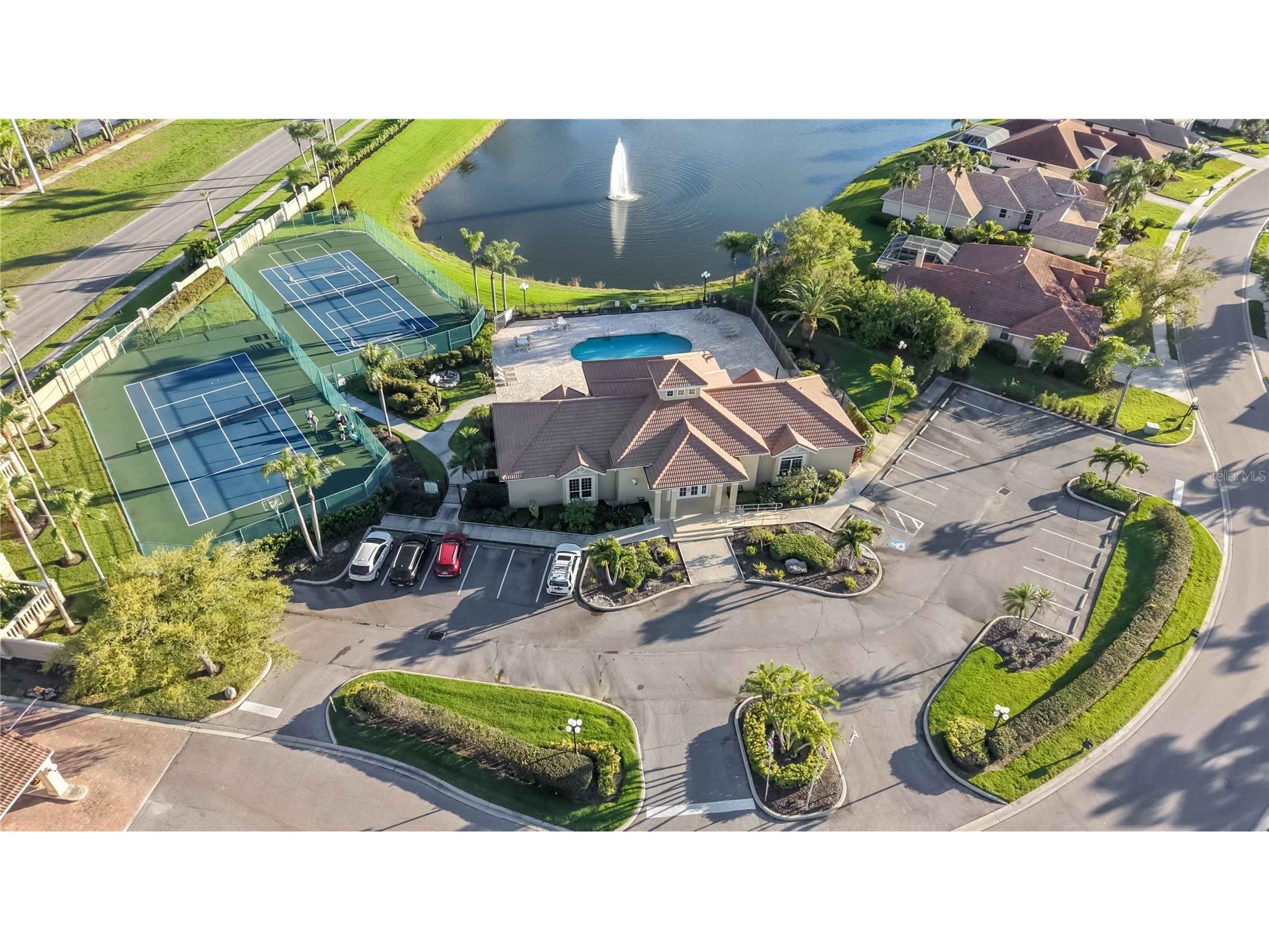 8335 Barton Farms Boulevard Sarasota FL 34240 A4686596 image46
