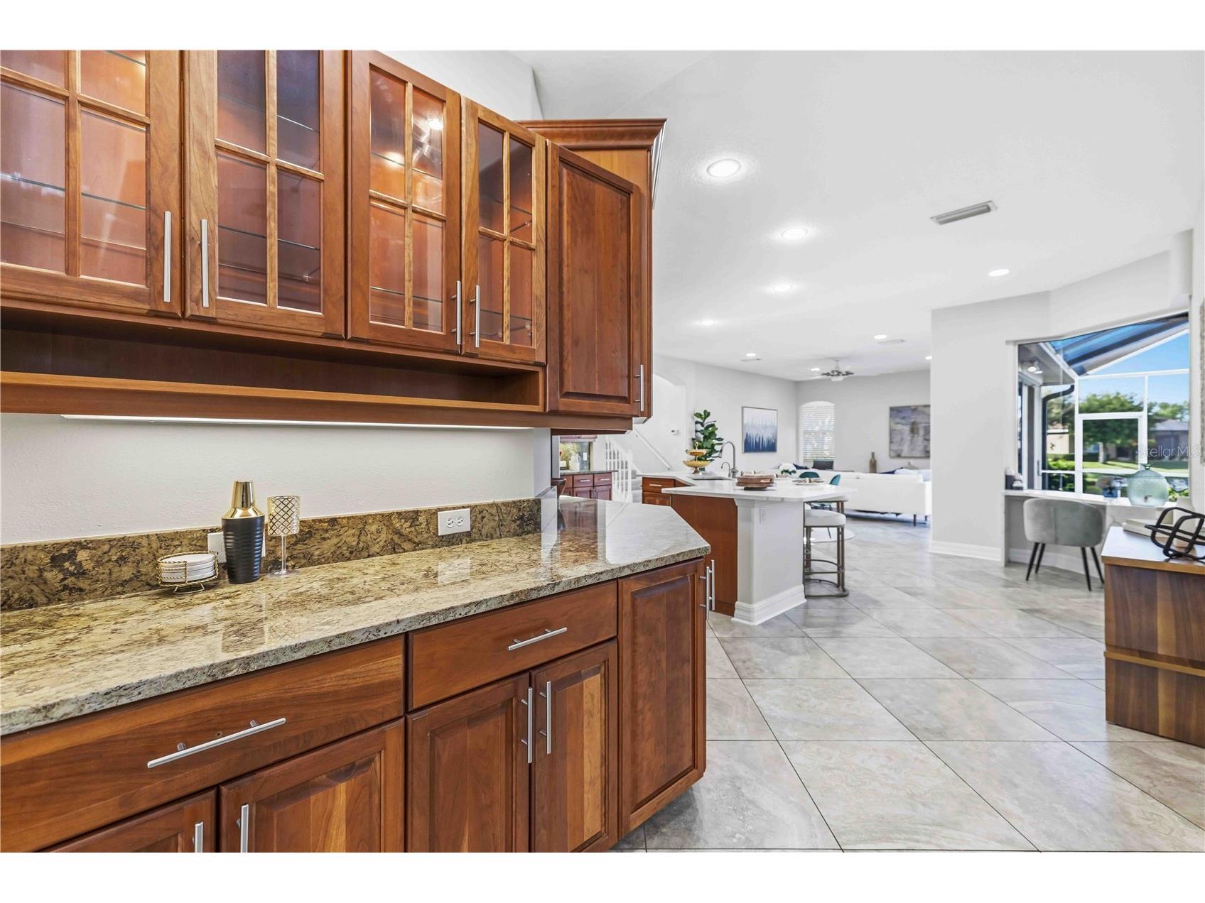 8335 Barton Farms Boulevard Sarasota FL 34240 A4686596 image9