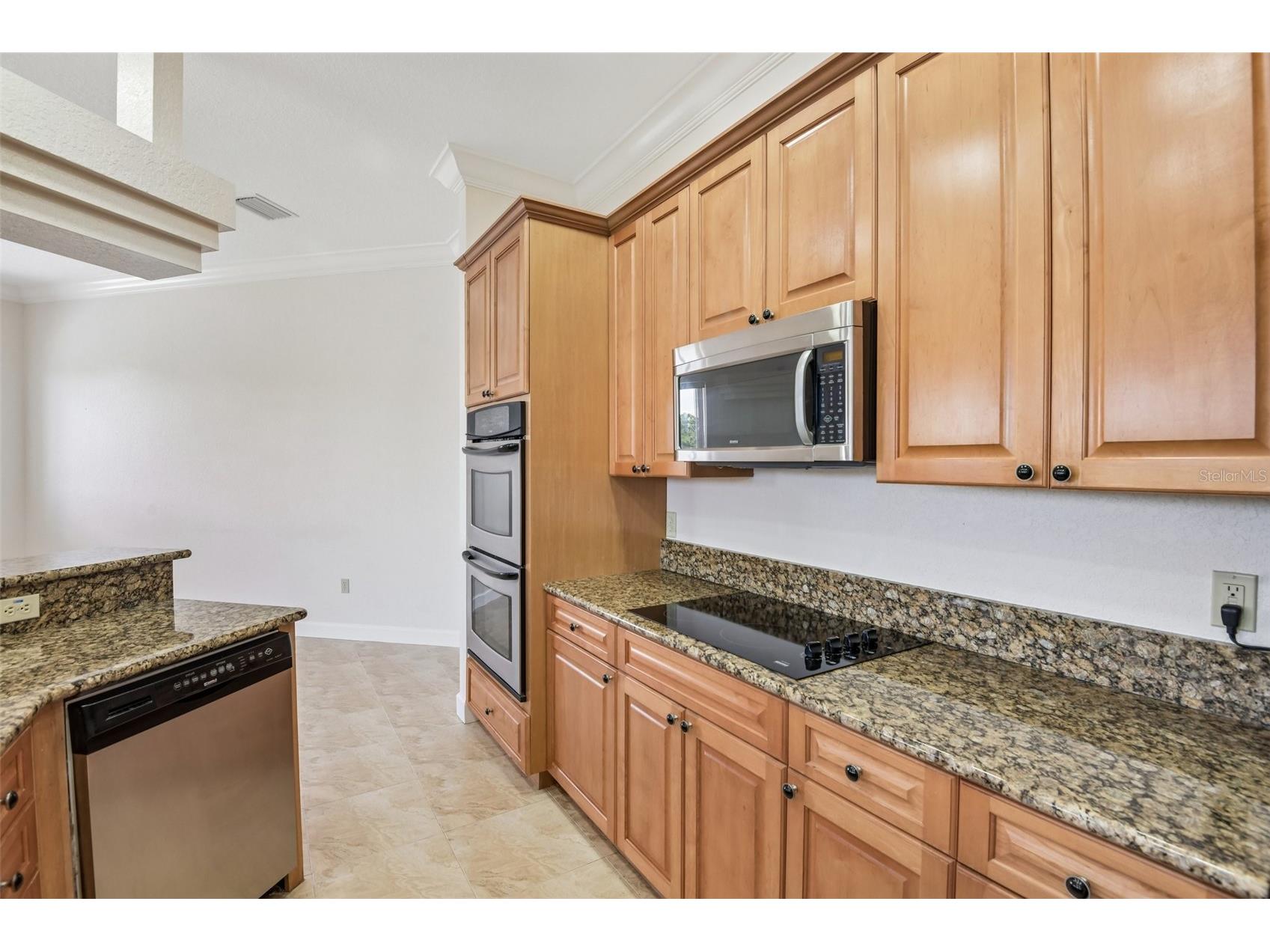 8335 Cheyenne Drive Seminole FL 33777 TB8522445 image16