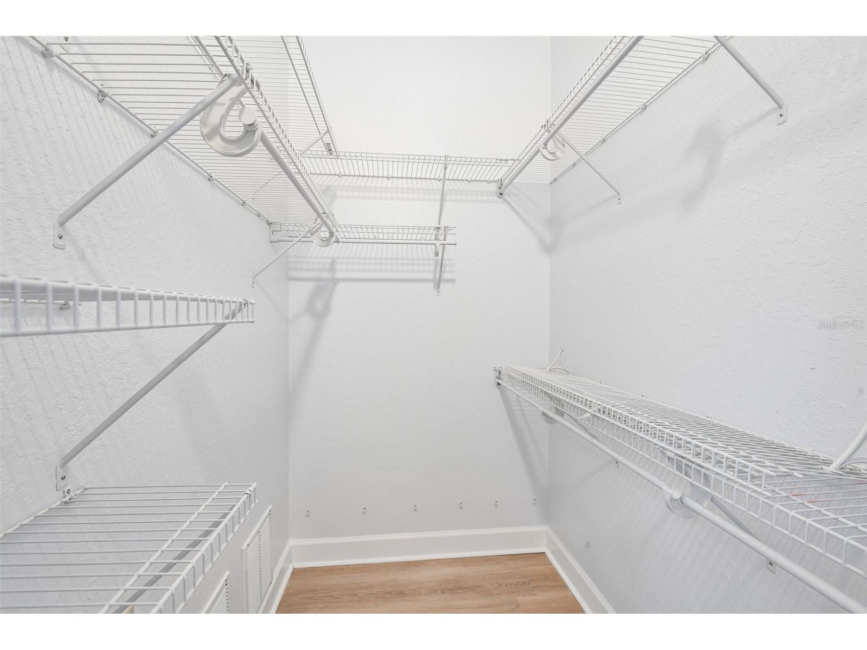 8335 Cheyenne Drive Seminole FL 33777 TB8522445 image26