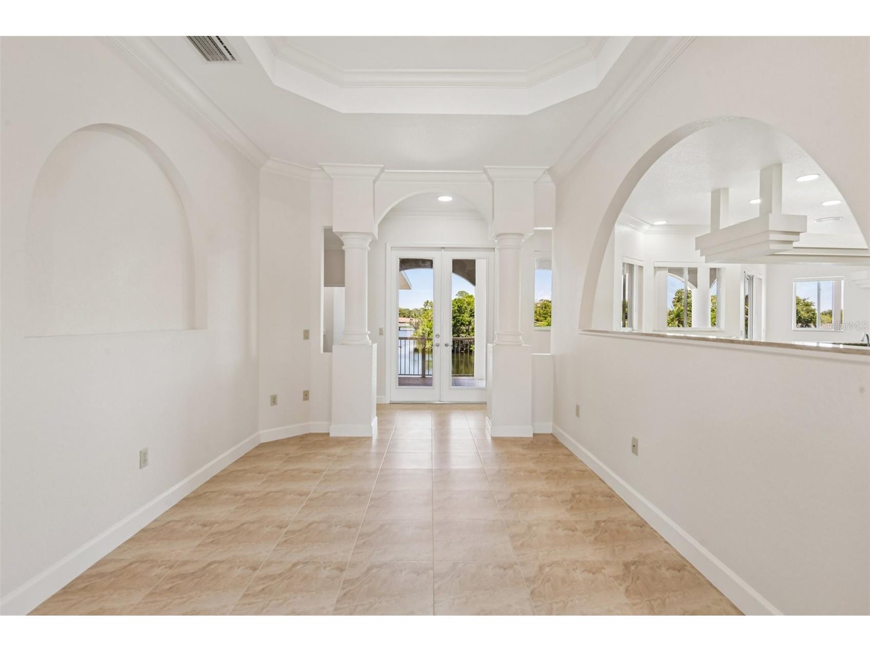 8335 Cheyenne Drive Seminole FL 33777 TB8522445 image9