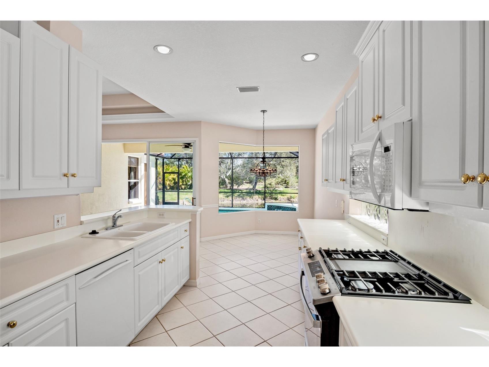 8335 Nice Way Sarasota FL 34238 A4680729 image18