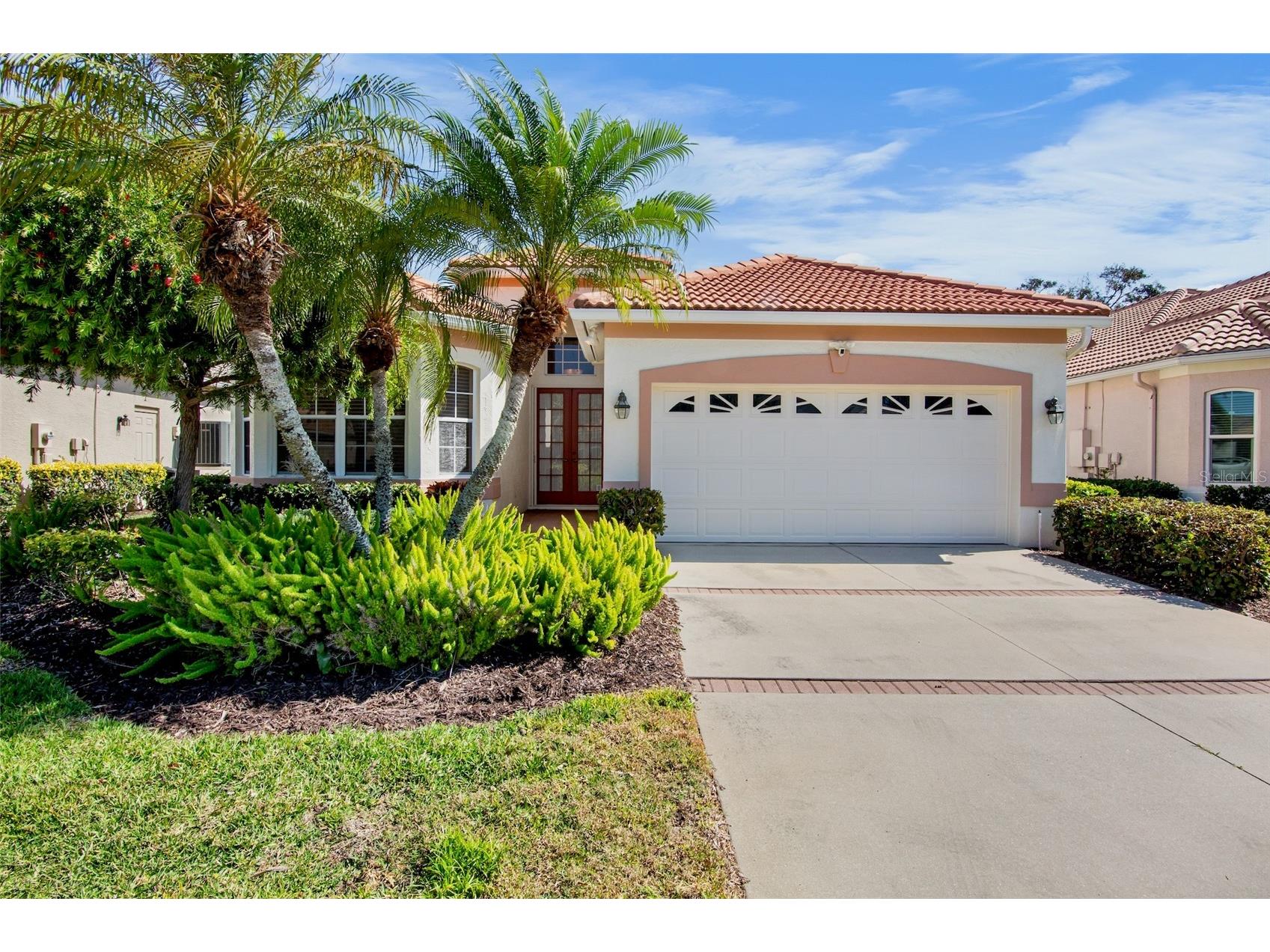 8335 Nice Way Sarasota FL 34238 A4680729 image2