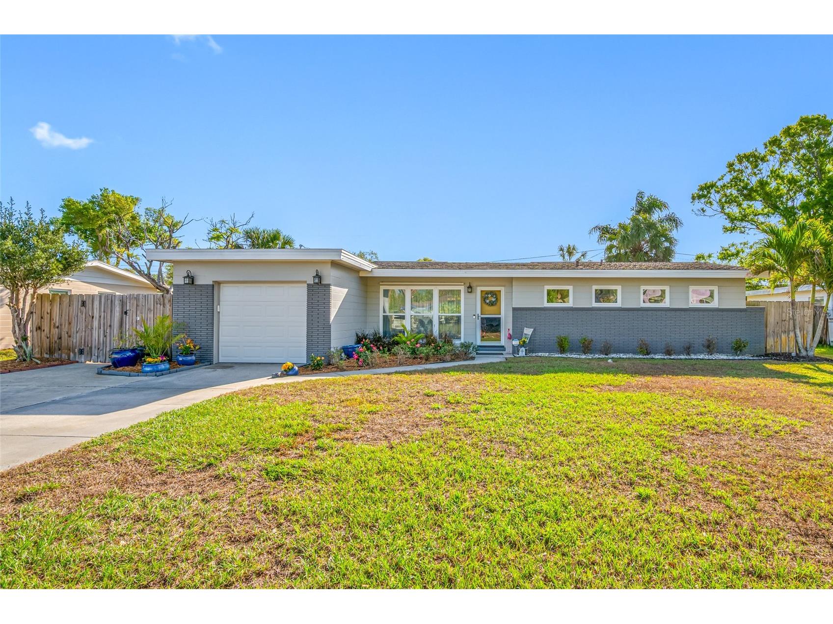 8335 Robin Road Seminole FL 33777 A4686131 image1