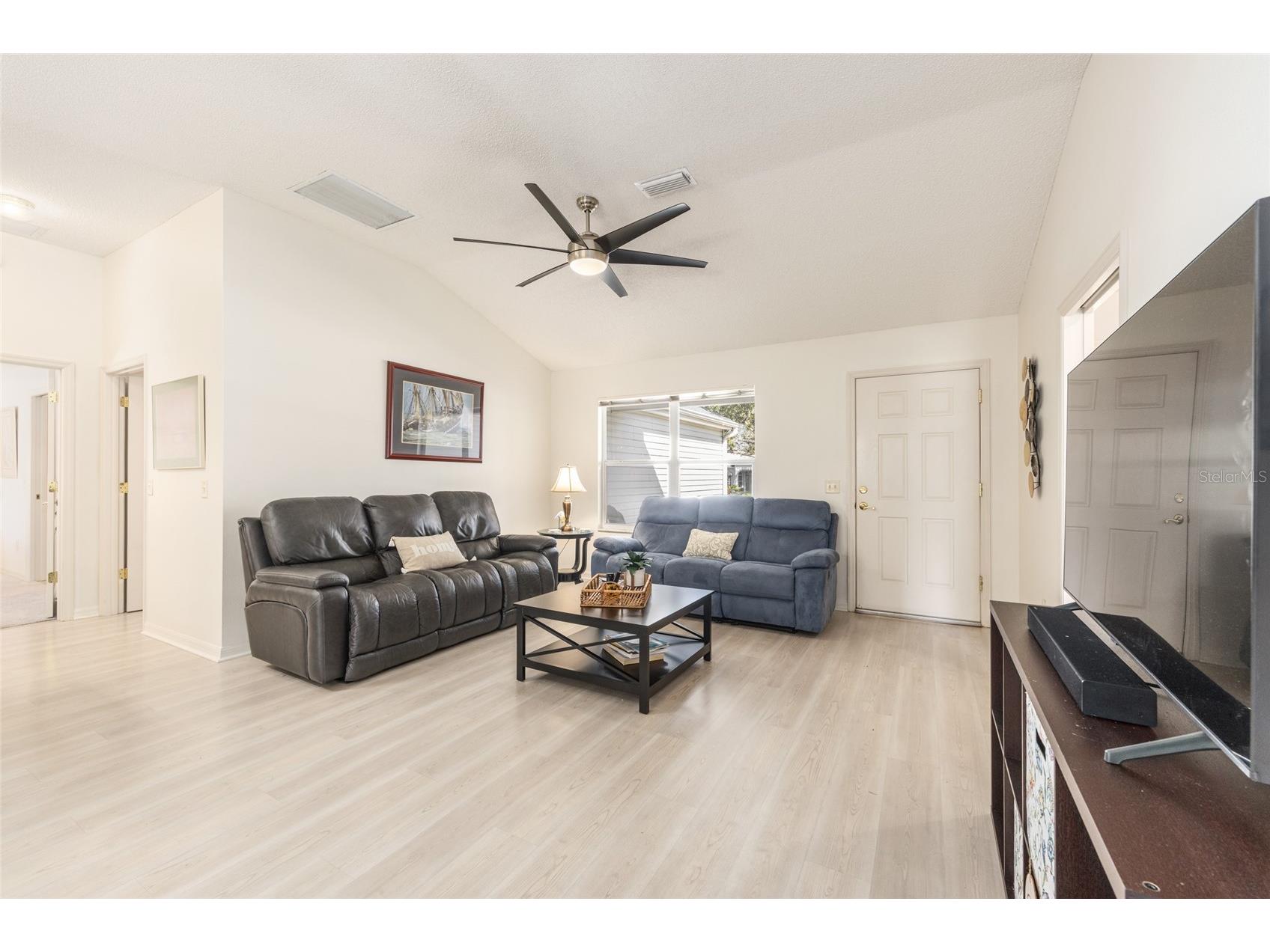 8337 SE 176th Lawson Loop The Villages FL 32162 OM717826 image10