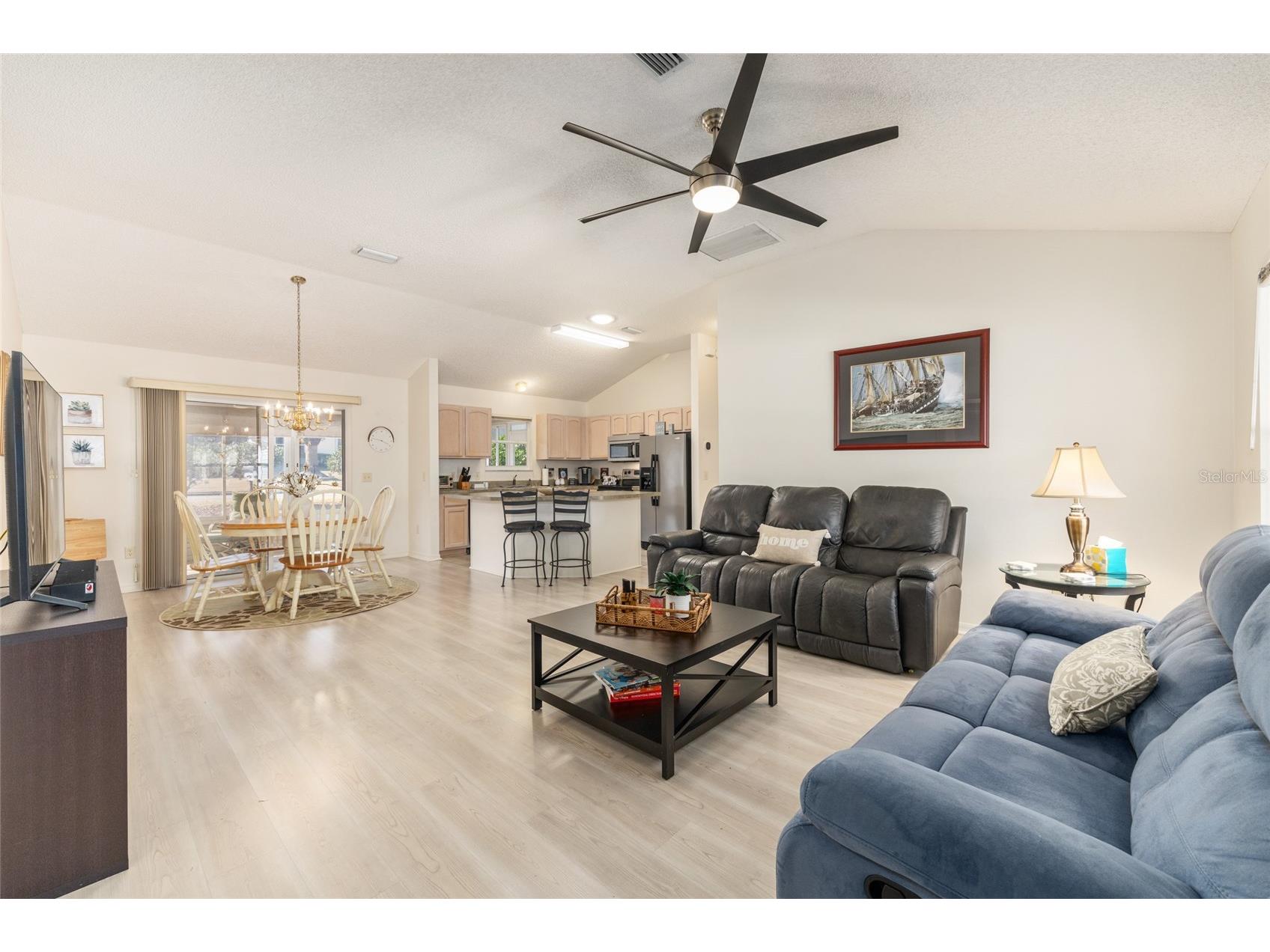 8337 SE 176th Lawson Loop The Villages FL 32162 OM717826 image9