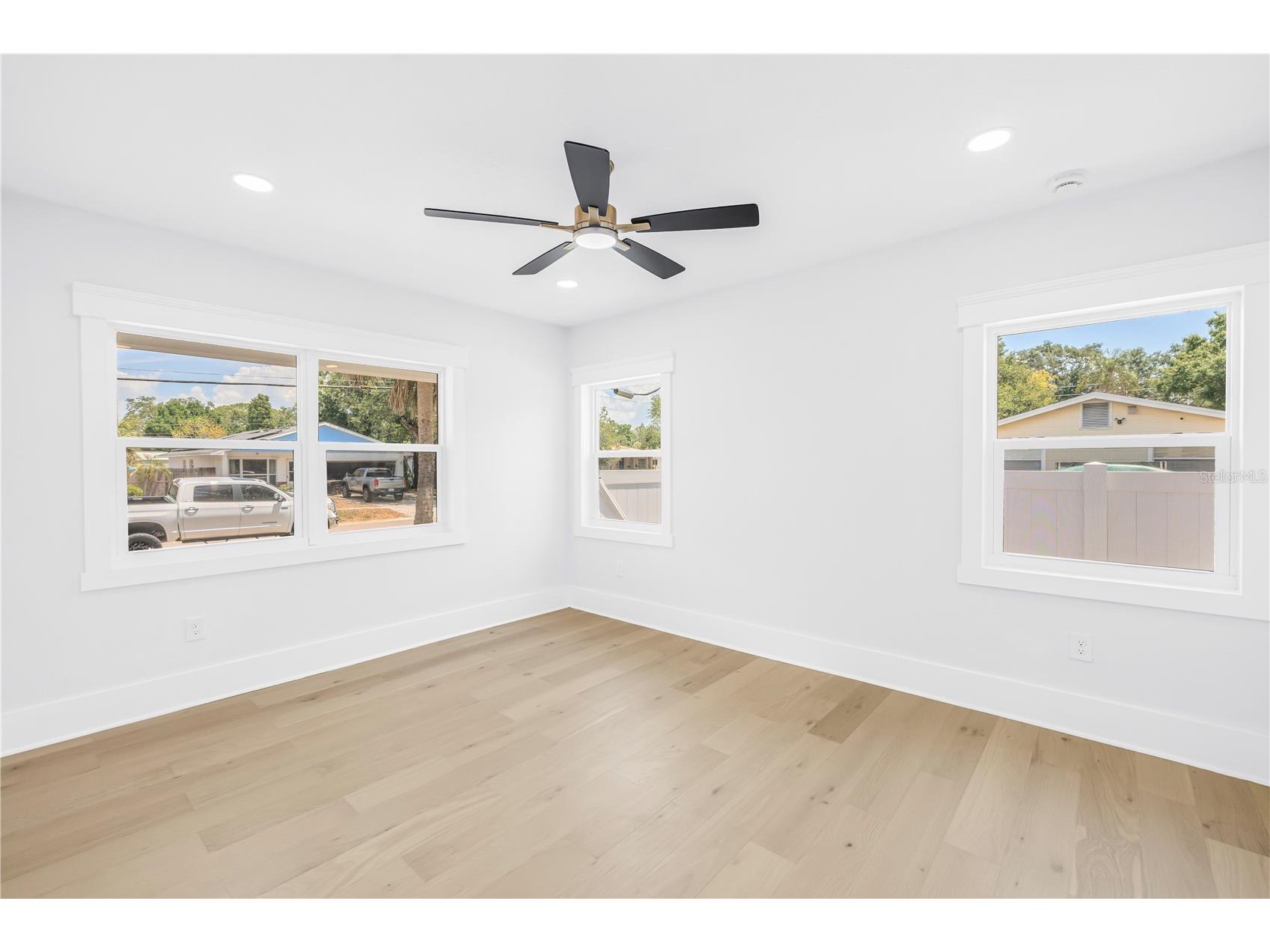 834 53rd Avenue N Saint Petersburg FL 33703 TB8510238 image26