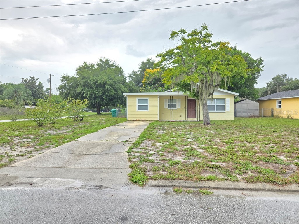 834 Donnelly Street Eustis FL 32726 S5133705 image1