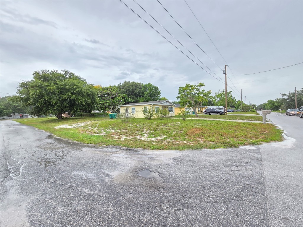 834 Donnelly Street Eustis FL 32726 S5133705 image2