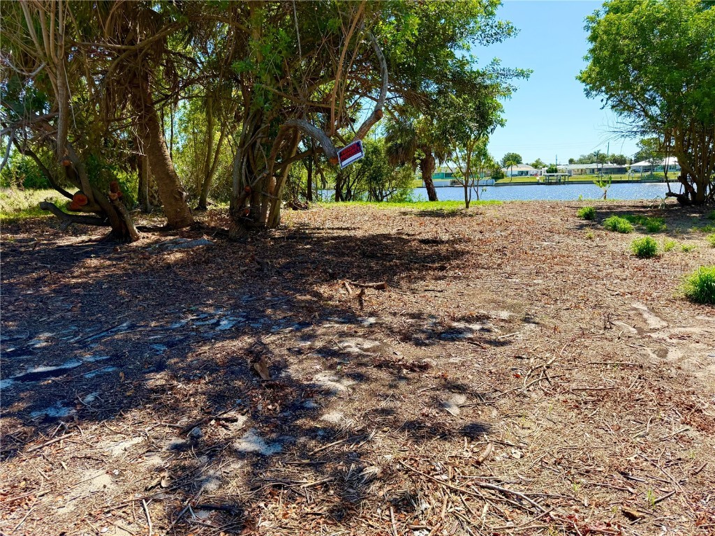 834 Ellicott Circle NW Port Charlotte FL 33952 - CRESTVIEW WATERWAY D6123062 image7