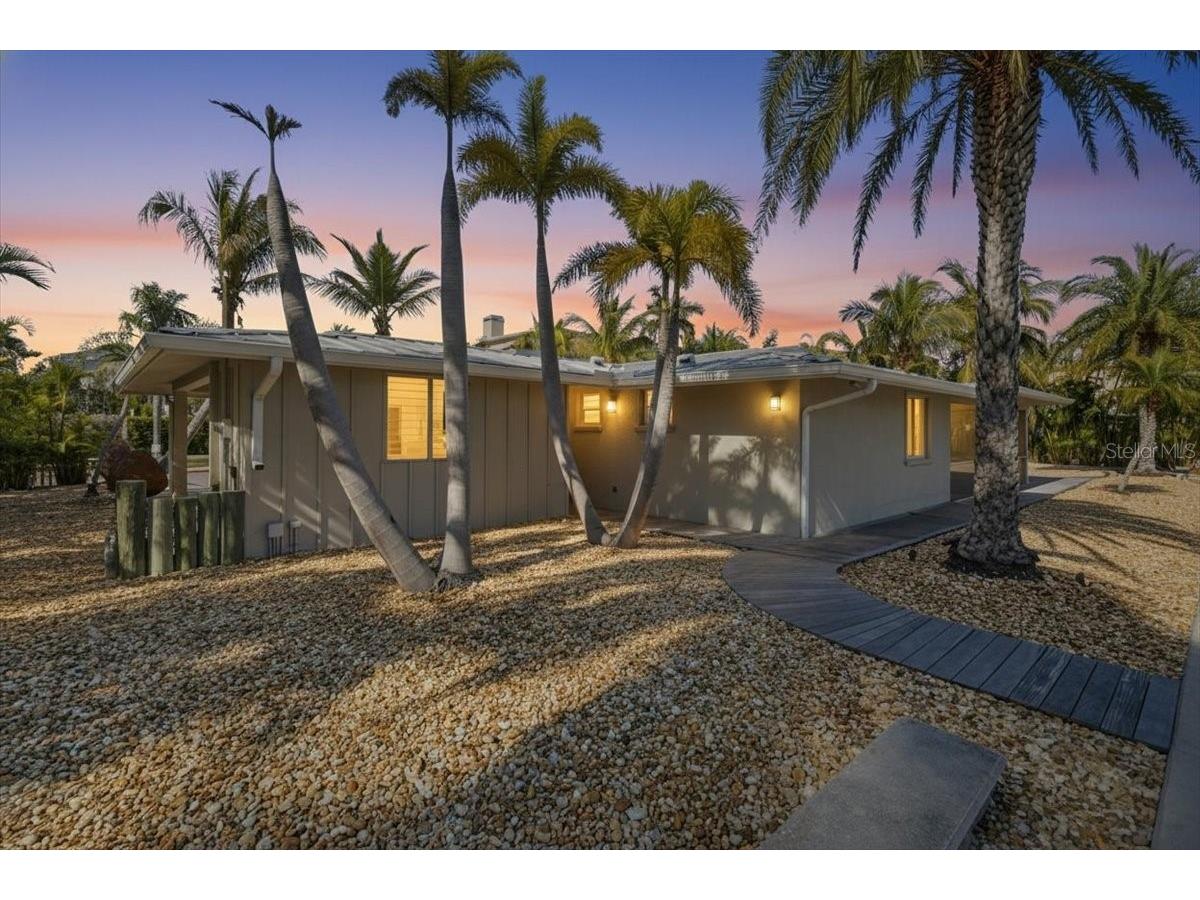 834 Jungle Queen Way Longboat Key FL 34228 A4682236 image10