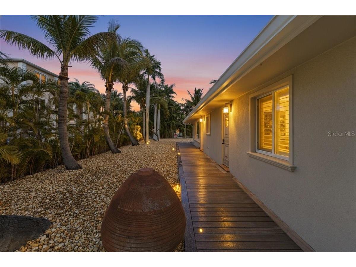 834 Jungle Queen Way Longboat Key FL 34228 A4682236 image13