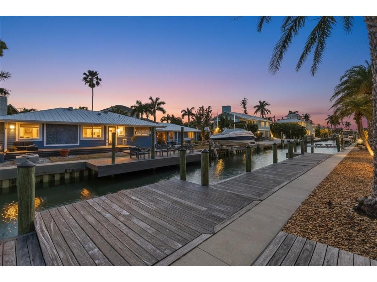 834 Jungle Queen Way Longboat Key FL 34228 A4682236 image17