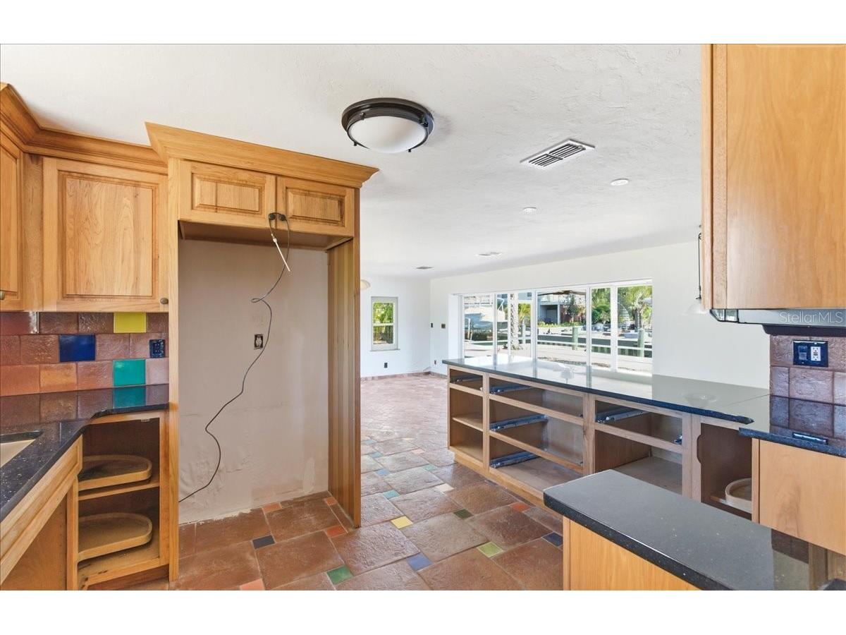 834 Jungle Queen Way Longboat Key FL 34228 A4682236 image20