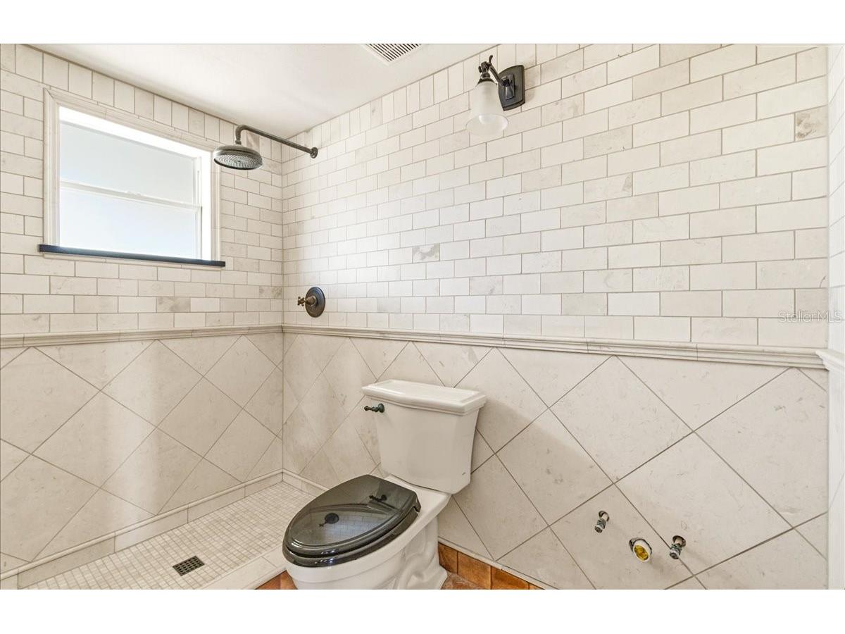 834 Jungle Queen Way Longboat Key FL 34228 A4682236 image39