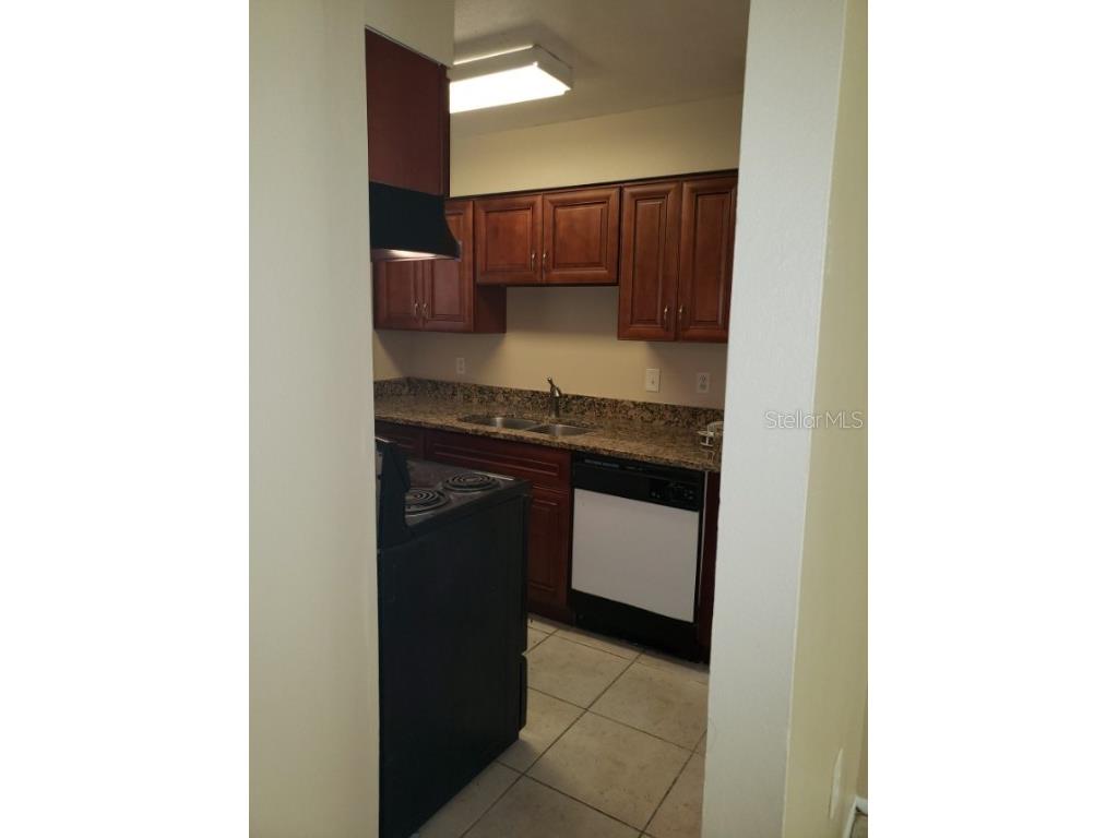 834 Sky Lake Circle #A Orlando FL 32809 S5134131 image3