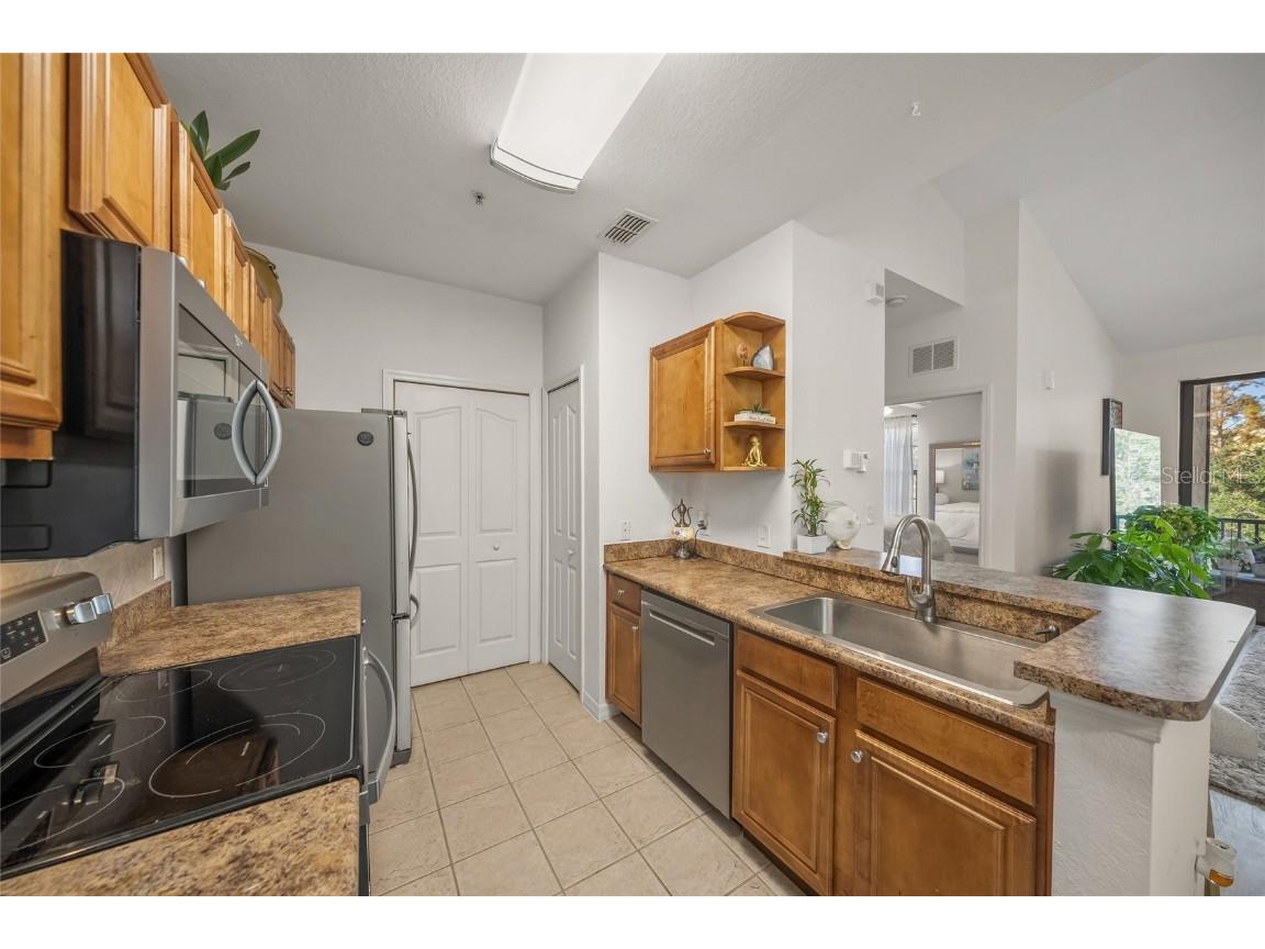 8341 38th Street Circle E #303 Sarasota FL 34243 A4674906 image16