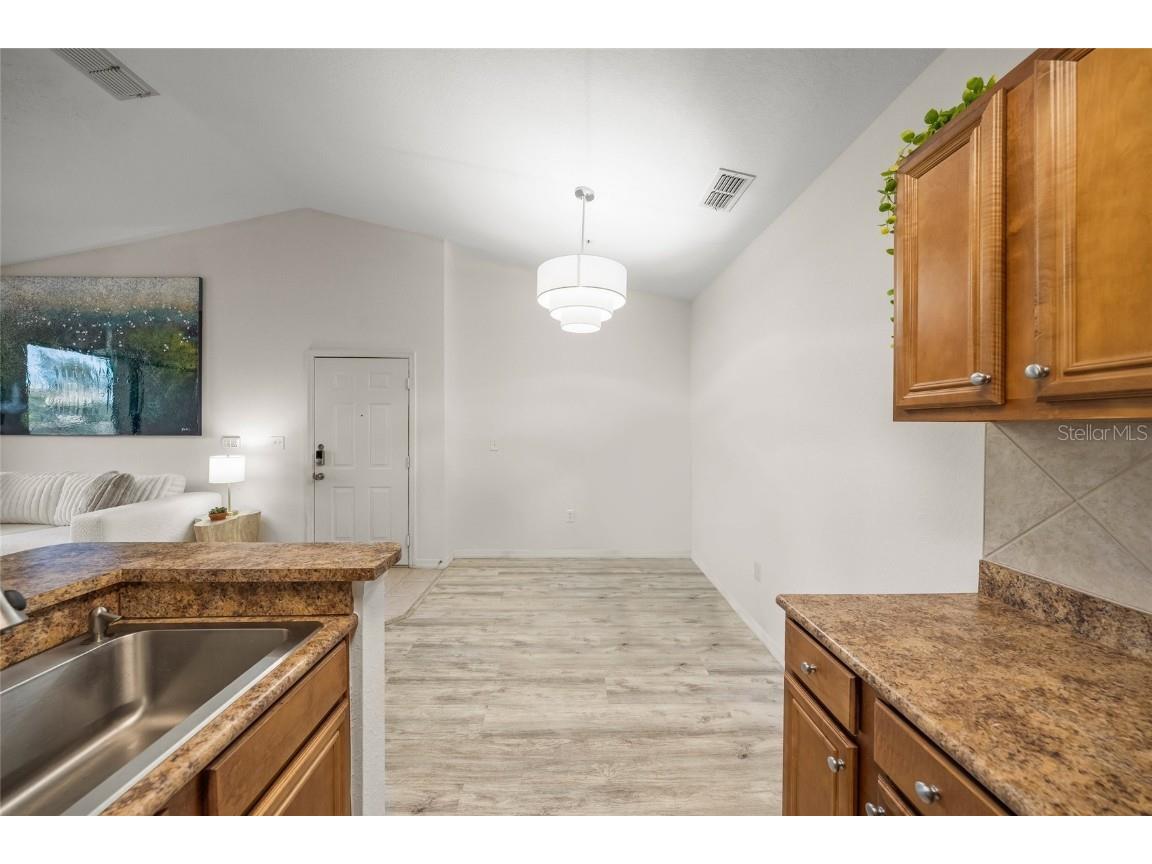 8341 38th Street Circle E #303 Sarasota FL 34243 A4674906 image19