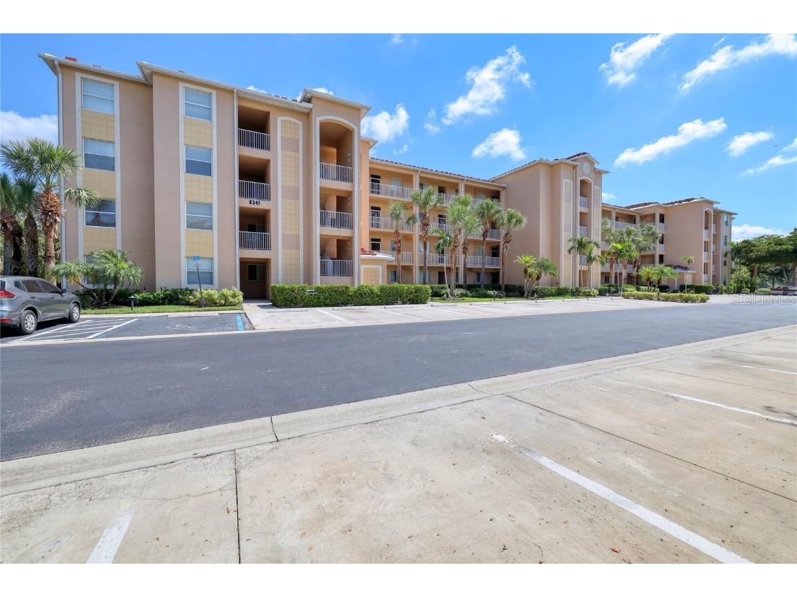 8341 Whiskey Preserve Circle #523 Fort Myers FL 33919 C7478947 image1