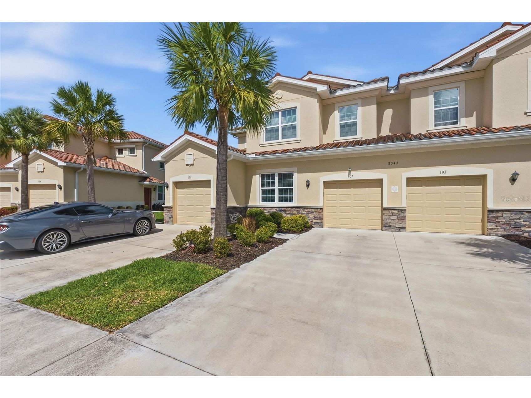 8342 Enclave Way #102 Sarasota FL 34243 A4688186 image1