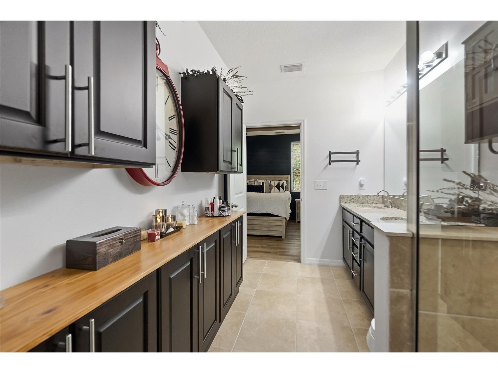 8342 Enclave Way #102 Sarasota FL 34243 A4688186 image23