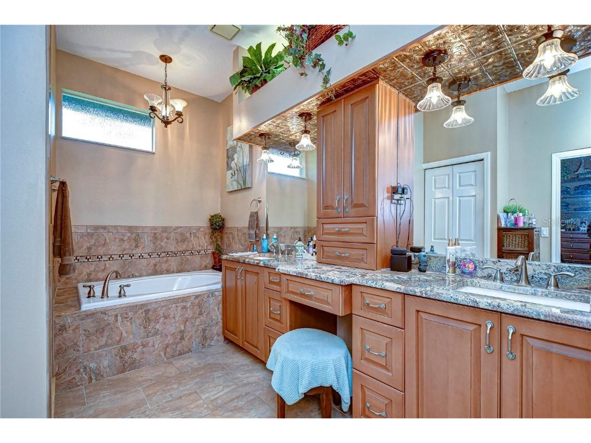 8345 Shenandoah Run Wesley Chapel FL 33544 TB8436749 image12