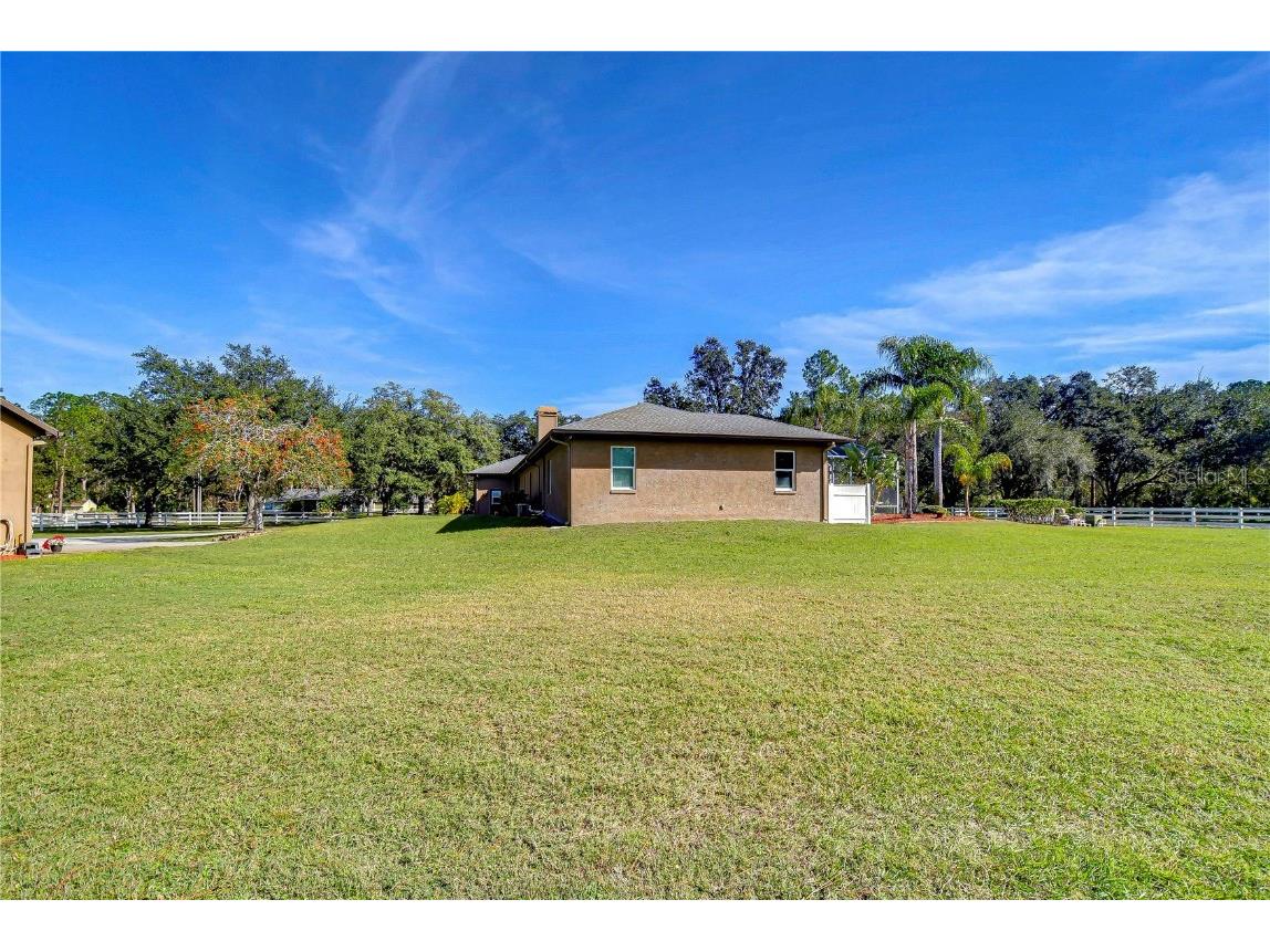 8345 Shenandoah Run Wesley Chapel FL 33544 TB8436749 image38