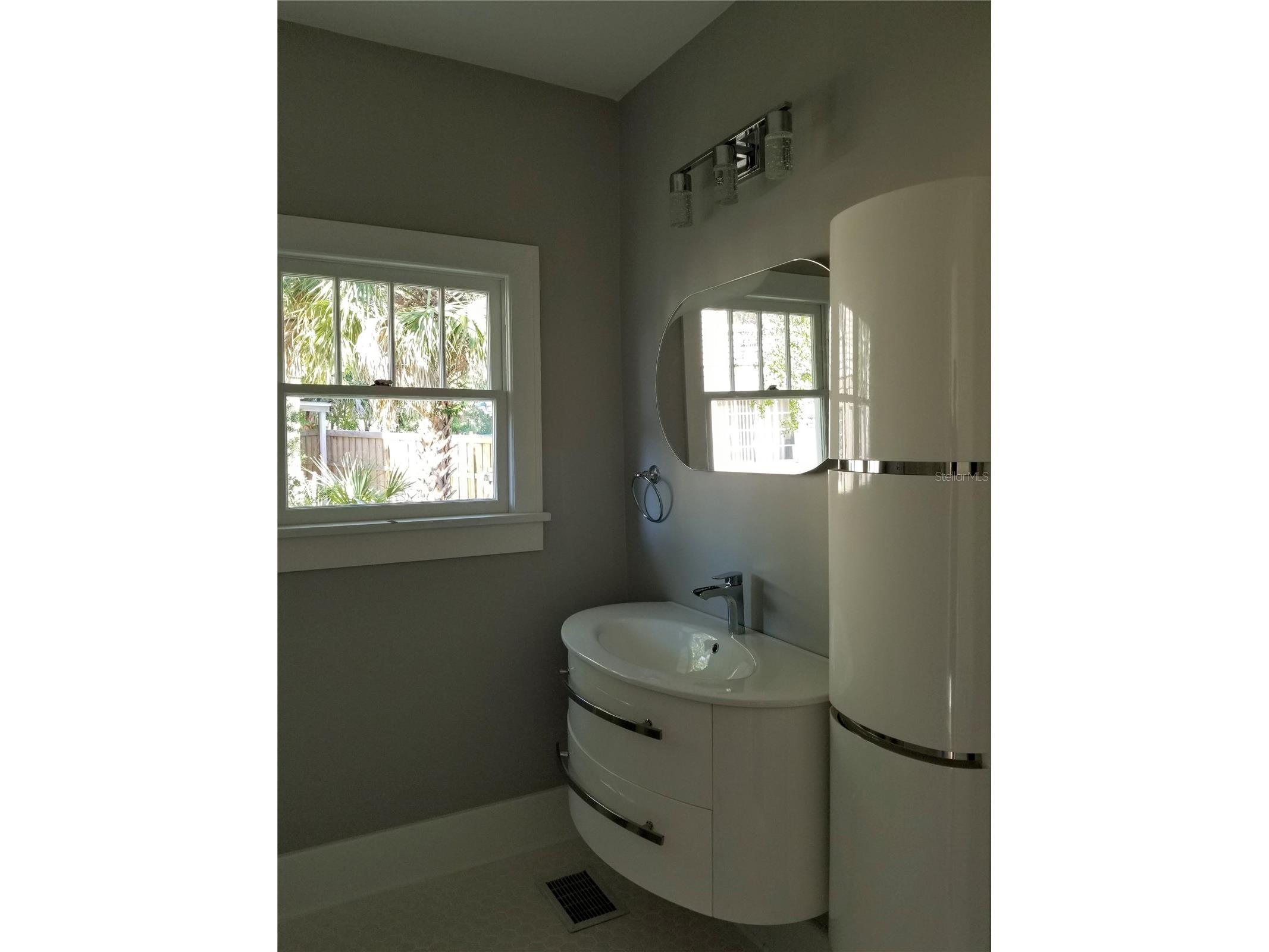 835 7th Avenue S #3 Saint Petersburg FL 33701 A4700140 image10