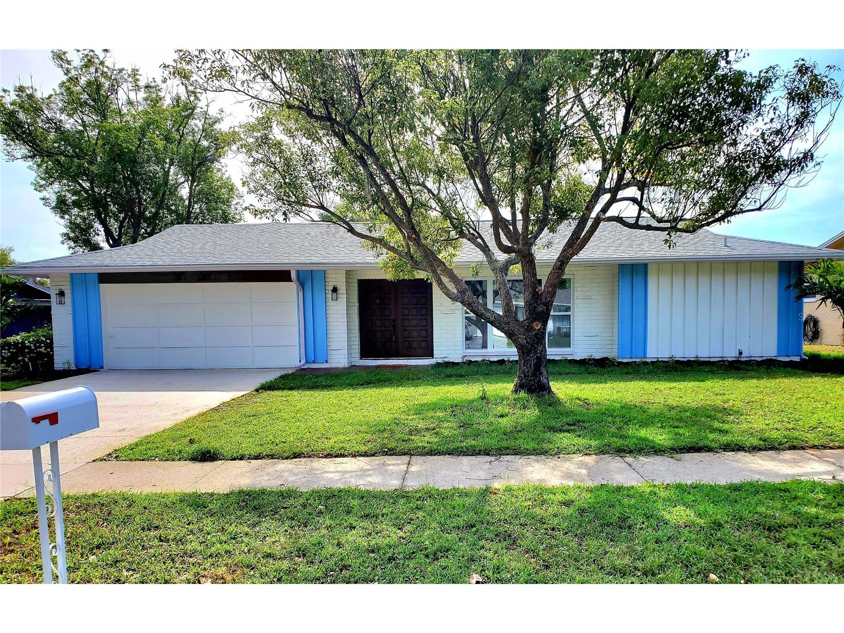 835 Anchorage Lane Palm Harbor FL 34685 TB8492576 image1