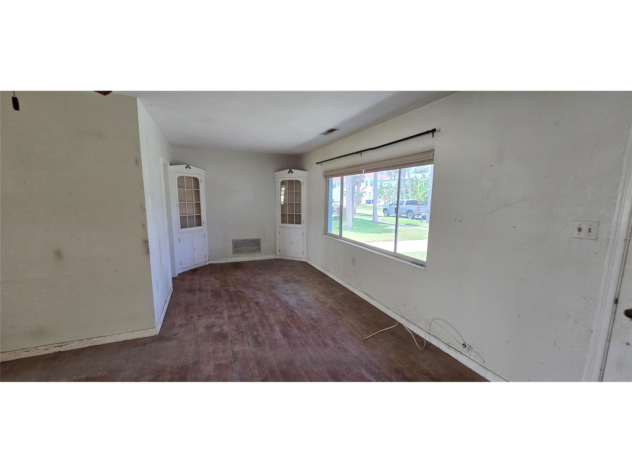 835 Bruce Avenue Clearwater Beach FL 33767 TB8522355 image13