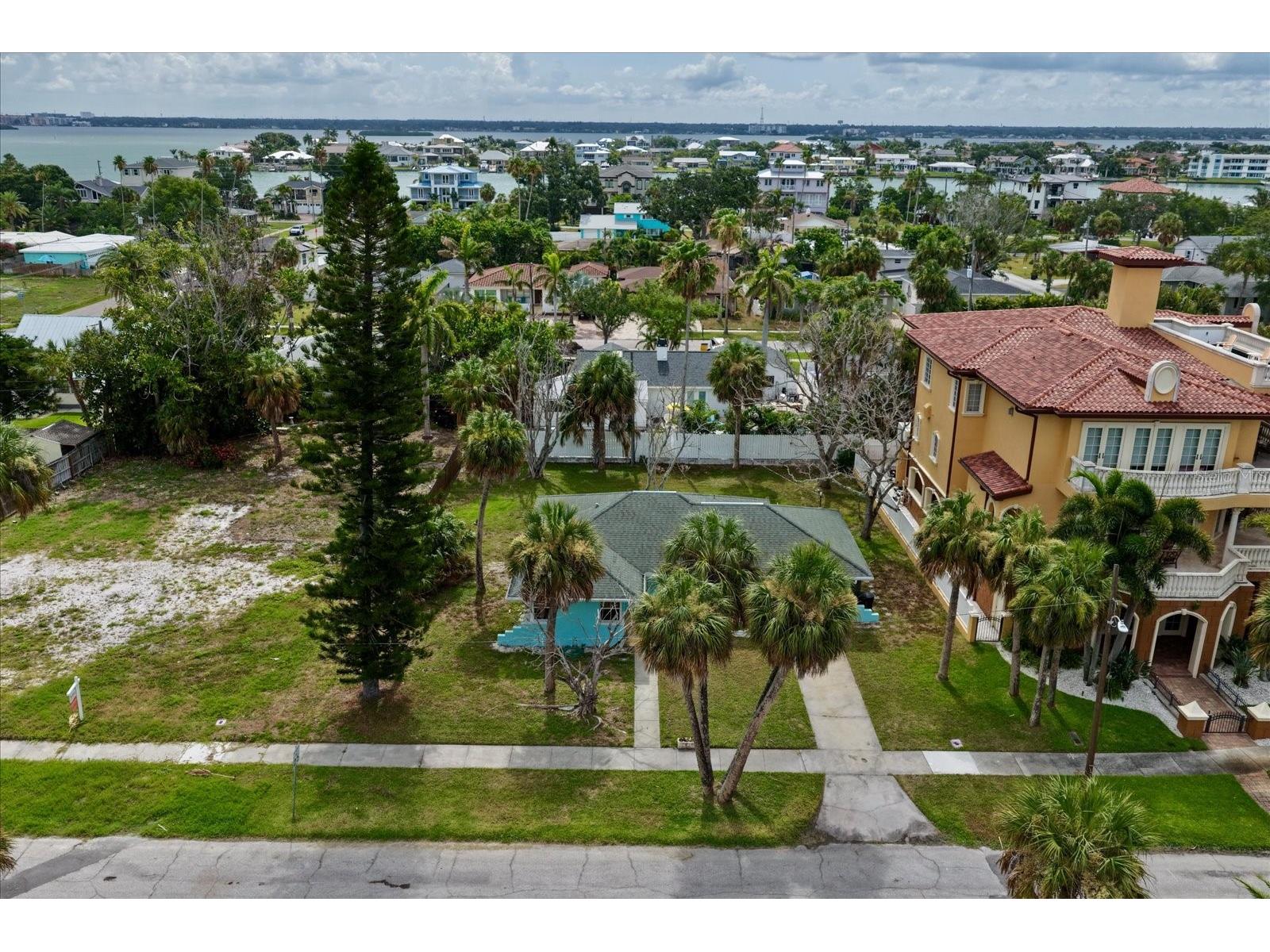 835 Bruce Avenue Clearwater Beach FL 33767 TB8522355 image2