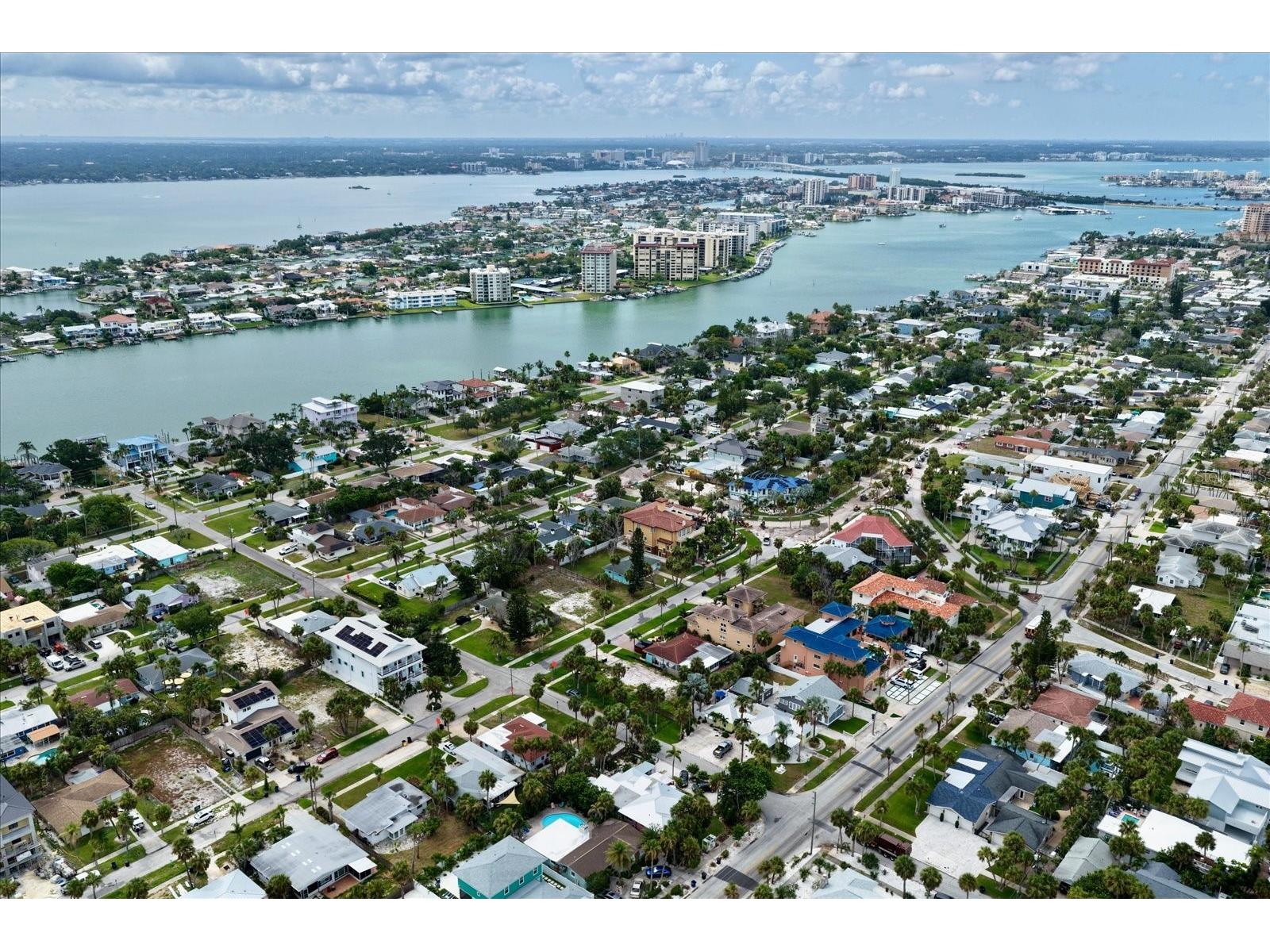835 Bruce Avenue Clearwater Beach FL 33767 TB8522355 image6