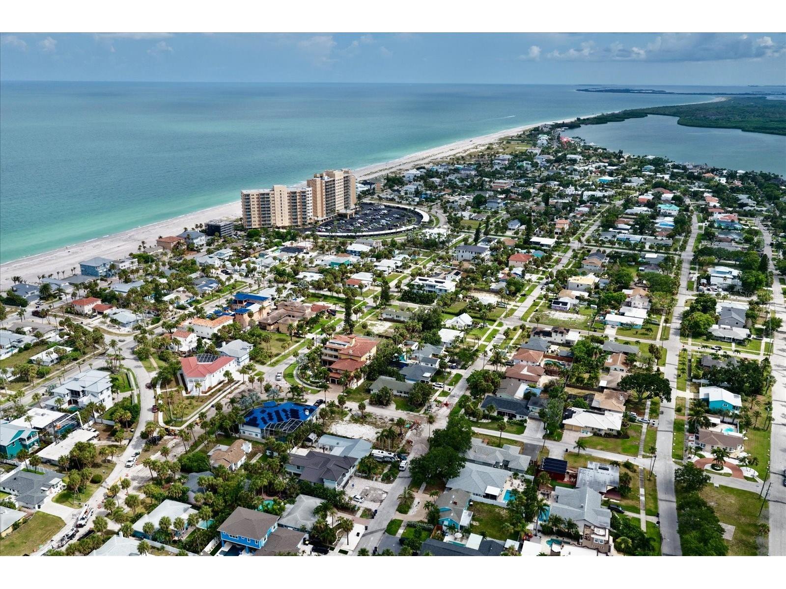 835 Bruce Avenue Clearwater Beach FL 33767 TB8522355 image8