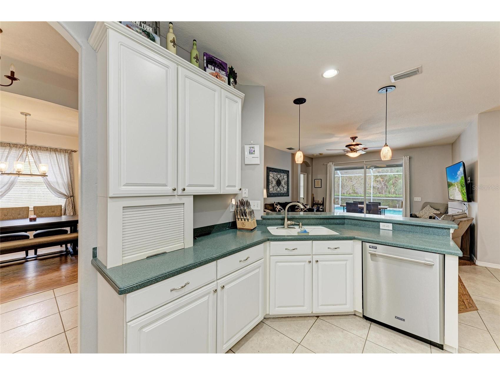 835 Cedarcrest Court Sarasota FL 34232 A4680801 image18