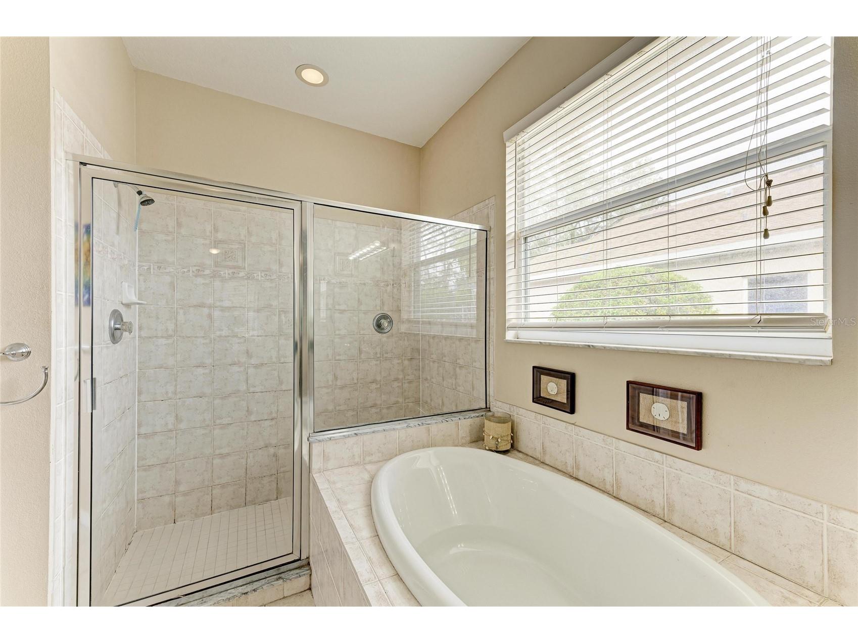 835 Cedarcrest Court Sarasota FL 34232 A4680801 image31