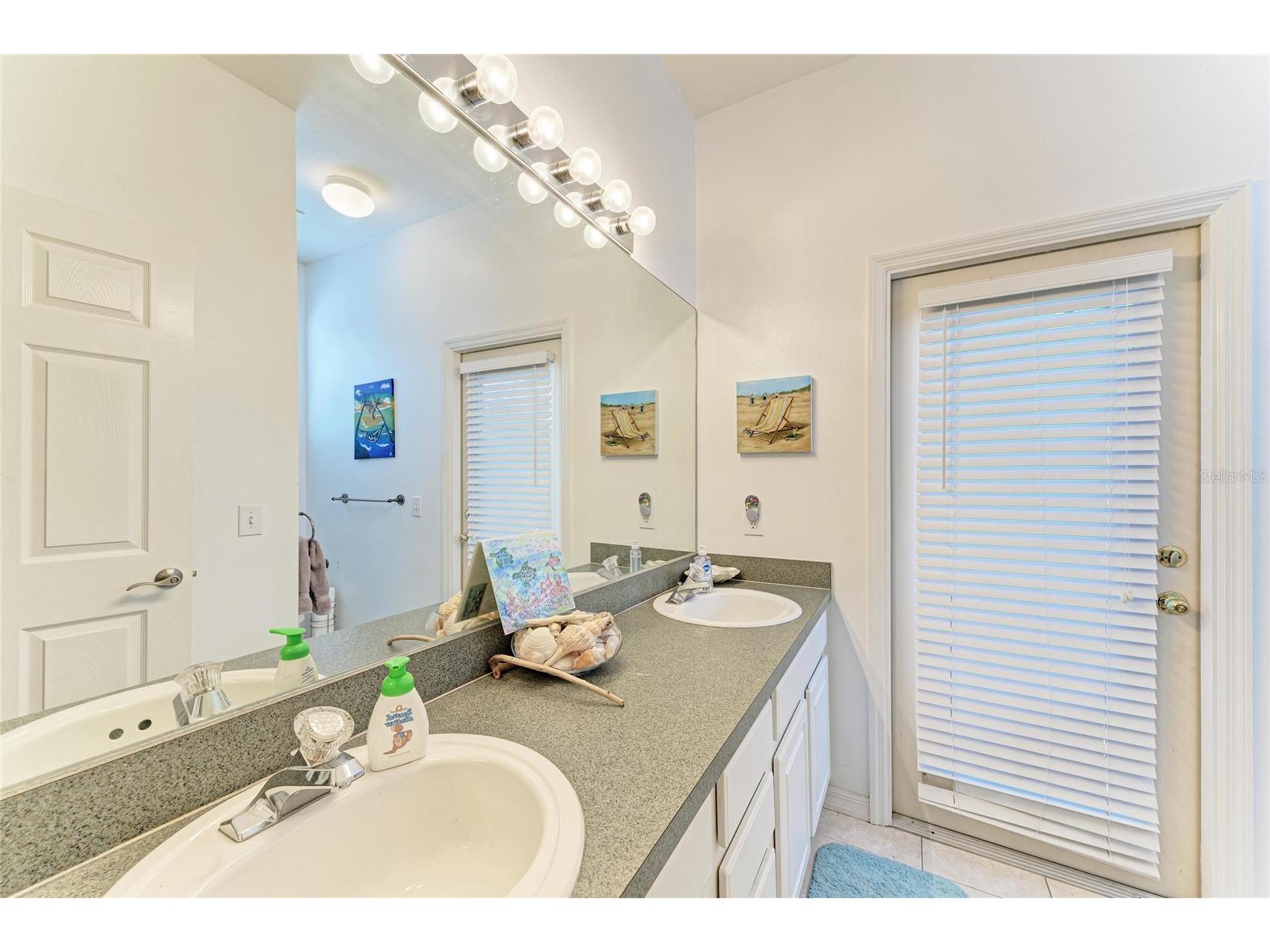 835 Cedarcrest Court Sarasota FL 34232 A4680801 image37